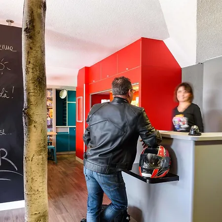 Hotel Hotelf1 Rénové *