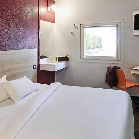 Hotel Hotelf1 Rénové *