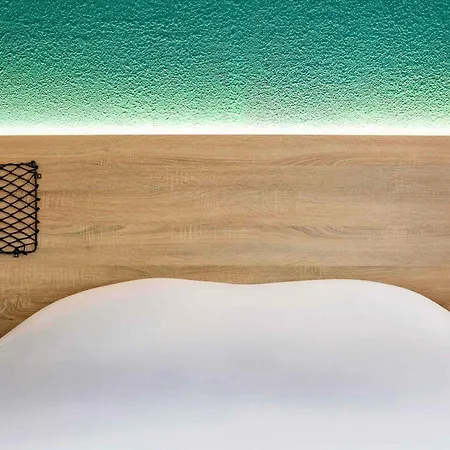 Ξενοδοχείο Hotelf1 Σολέ