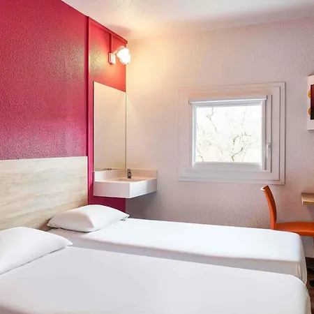 Hotel Hotelf1 Cholet