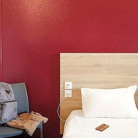 Hotell Hotelf1 *
