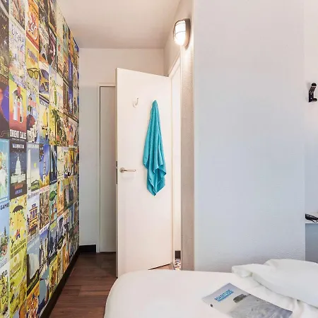 Hotel Hotelf1 Rénové Cholet