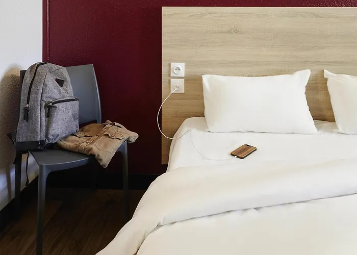 Hotel Hotelf1 Rénové Cholet