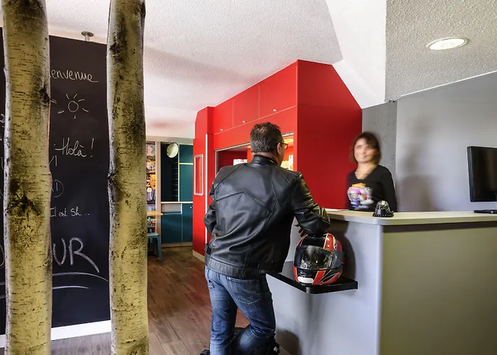 Hotelf1 Rénové Hotel *